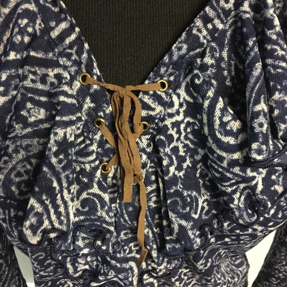 Chaps 3/ 4 Sleeve Blue Pull Over Paisley Blouse - Picture 3 of 6